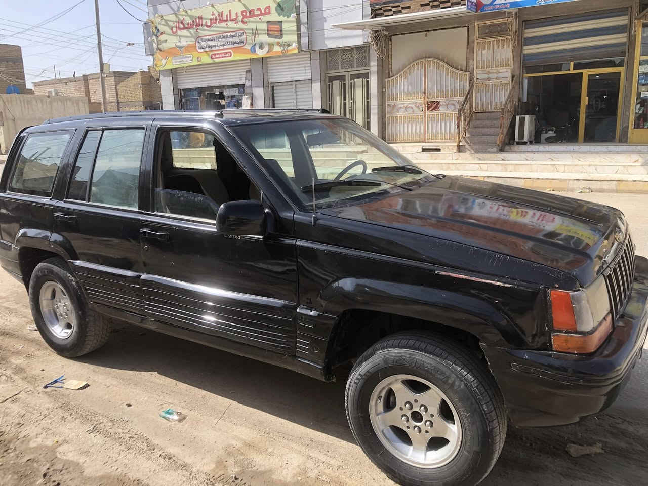 جيب شيروكي 1991 رقم ذي قار سياره جاهزه كير محرك ففتي كهربائيات مكفول من عيب شرعي لاضربه لاخياس 
مكان السيارة ناصريه مركز 
السعر 38 
***********
