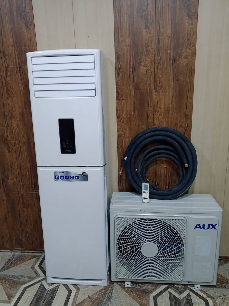 سبالت كنتوري ثنين طن نوع اوكس وميديا على وضع الشركه مكفولات كفاله عامه من اي تصليح حته من الشخط غاز مقفول نوع الغاز 410ماطور بلادي كاملات مع كل ملحقاته سعر الواحد 650المكان غزاليه نهاية شارع المركز انتصال او واتساب ***********
