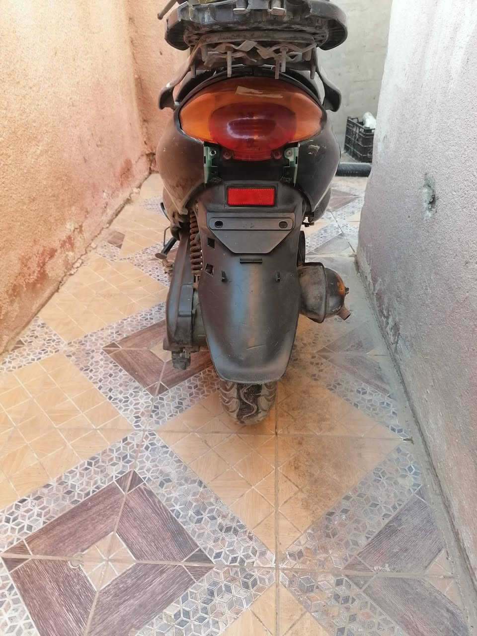 دراجه شغاله سلف وهندر وشلعه حلوه للبيع السعر ب 250 وبيها مجال العنوان حله ورديه خارج مقابيل العلوه مخضر رقم ***********
