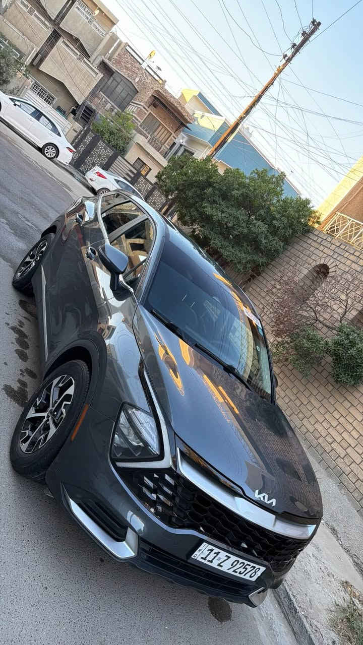 السعر ١٦٣وبيها مجال ‼️‼️‼️
السلام عليكم ..Kia Sportage
موديل ..2023..
فئه ال. L
وارد امريكي 🇺🇸..
الممشى .. 100,00
رقم بغداد .
مكينه . 2500
المواصفات .فول عدا البنوراما ..
كشنات تدفئه ..
كشنات جلد ..
رادار .. 
سياقه ذاتيه..
شحان لاسلكي..
شاحن تايبسي عدد ٣
اتضمه الصوت والتبريد شاشه بيانو بلاك..
تشغلين عن بعد ..
حساسات خلفيه اماميه..
كامرا خلفيه..
شاشه متصل .. تدعم الكار بلي 
مع تغير ثيمات عداد السرعه ..
اوتو هولد ..
‏Auto Start/Stop)
نضام نزول المرتفعات 
للاستفسار عن حادث السياره او السعر 
هاتف..***********
عنوان السياره بغداد حي العدل ..
تفاصيل الحادث داخل المنشور‼️
