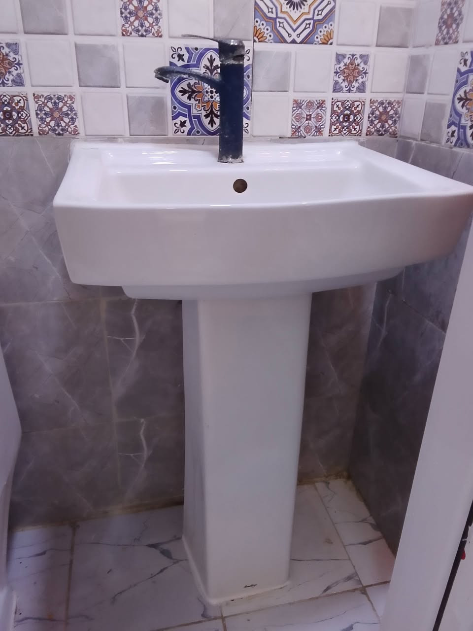 مغسله اخت الجديده ٢٥ الف حجم كبير نجف مجمع قرية الغدير2 ***********
