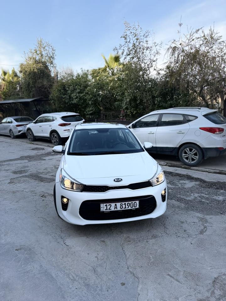 كيا ريو 2019فول واحد /واحد 
سياره بصمه سلايت  كشنات تدفئه استيرن تدفئه
فول
ظرر نص جاملغ خلفي ونصف قبغ صندوق 
ماشيه 79الف كيلو متر
سياره جاهزه ماتصرف الف عليها 
مكانها حي النور سعرها 128بيها مجال بسيط
السياره كيرها AT
للاستفسار الاتصال على 
***********
***********
