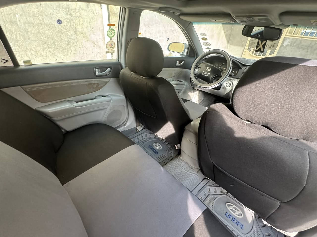 السلام عليكم
سوناتا 2006 وارد امريكي السعر 73 وبيها مجال 
محرك 6سلندر 3.3كير مكينه وضفيره جدد حاويه صارلهن شهرين حداديه80‎%‎ رقم بغداد سنويه وهزه جديده لل2030 السياره مصبوغه عام وحاليا بيها جراد
مكان السياره بابل 
للاستفسار/ ***********
