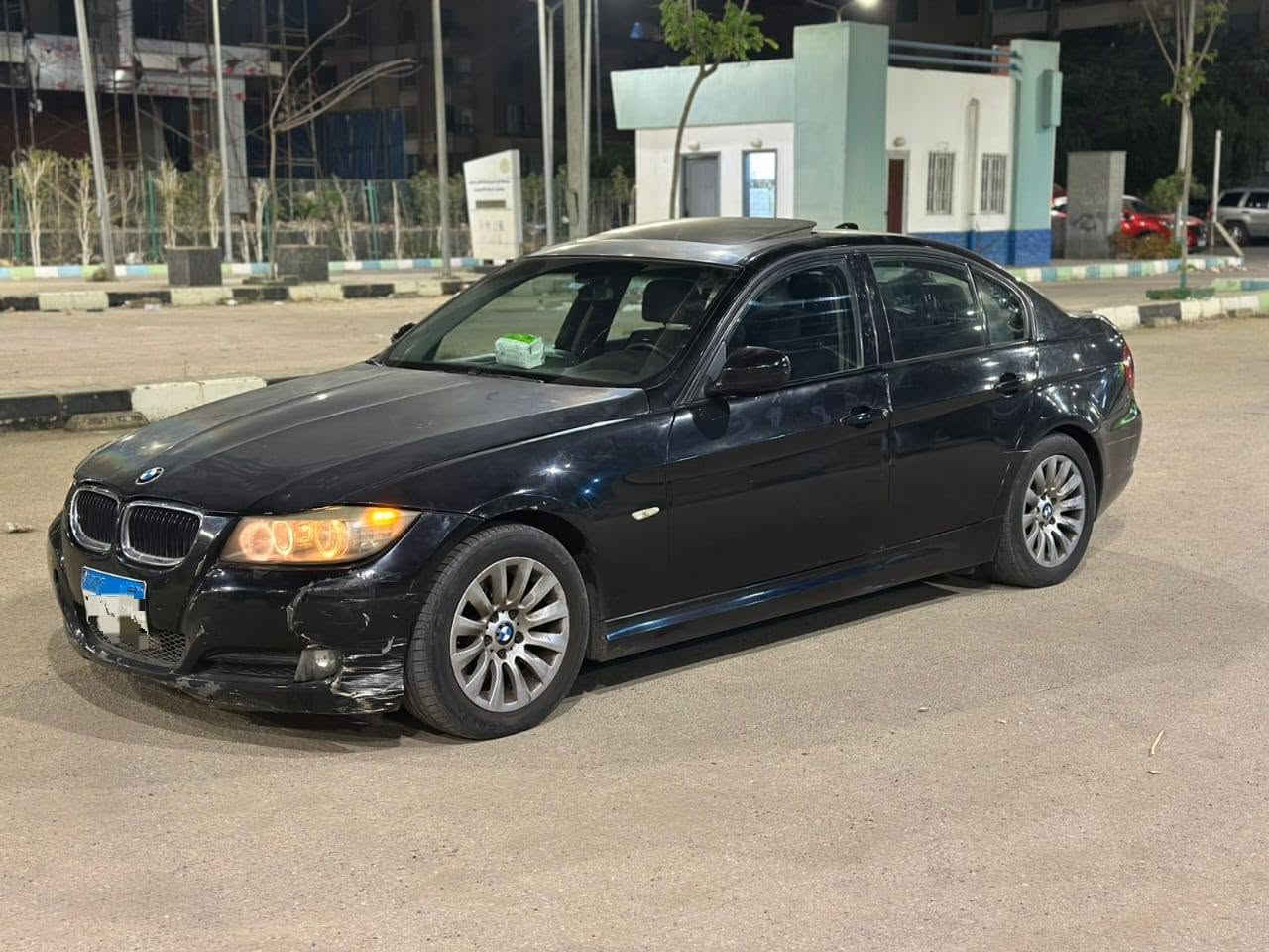 للبيع bmw 320 i موديل 2009 
عداد 260 الف كيلو 
فابريكة دواخل رشه بره معدا السقف 
كامله فتحه سقف
مرور العجوزه 
المعاينه في الشيخ زايد 
للتواصل/01028484988 الشيخ زايد, الجيزة


**إذا كنت صاحب هذا الإعلان وتريد حذفه لأي سبب، رجاءا أرسل رسالة إلى الدعم الفني**