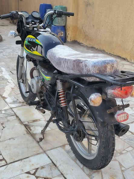 للببع بوكسر موديل 17 اوراق كاملة محرك نضيف كلش لاتبخير ولاتنقيص كهربائيّات شغالة سلف هندر سعرها 575بيها مجال مستعجل شراي اتصل *********** مكاني تقاطع النهروان
