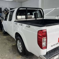 نيسان ناڤارا • ٢٠١٠ • قەڵادزێ