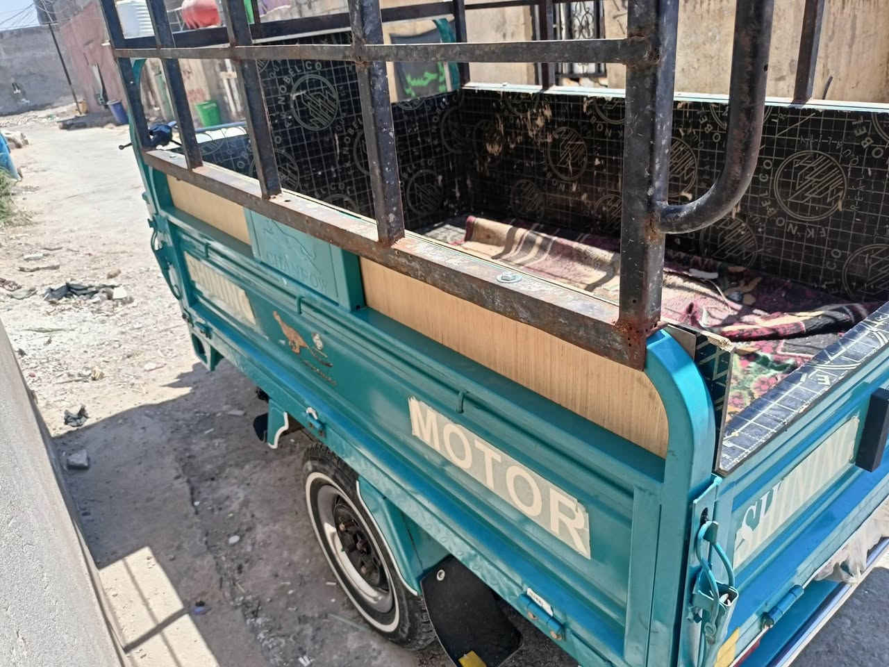 سلام عليكم شباب عندي ستوته لبيع 2023 صقر ستوته جديده ما مدوده عليه سبانه ستوته كامله من كلشي تجي شوفه احله من صور اوراقه 7 كاملات رايده 3 ملاين بيه مجال شلع عيوني مكاني بغداد منطقت الحميديه رقم الهاتف *********** تصل وتدلل
