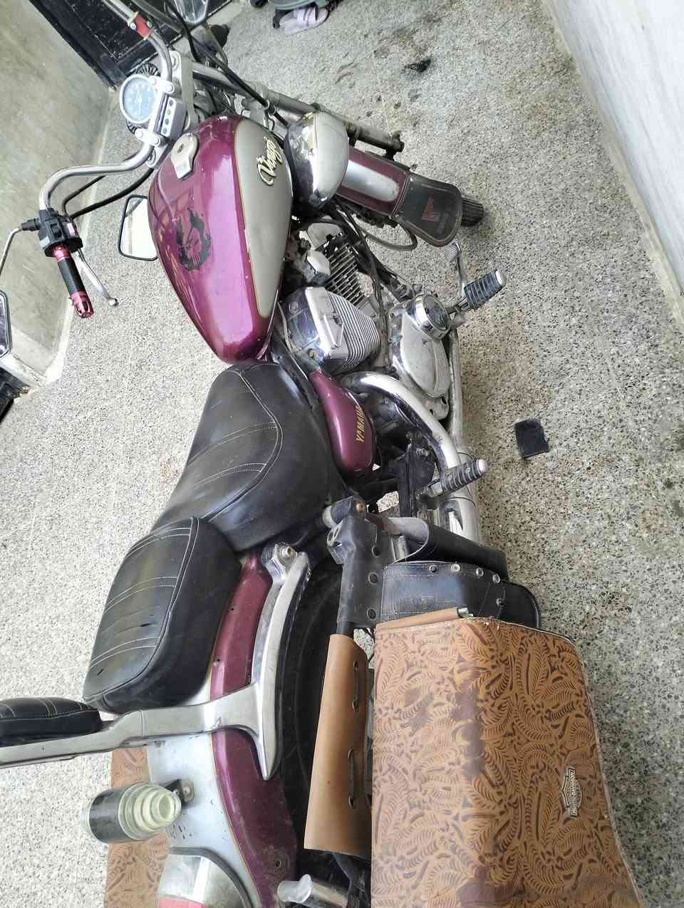سلام عليكم دراجه هارلي للبيع ماعرف بيهن اشتريتها من صديقي ***********
