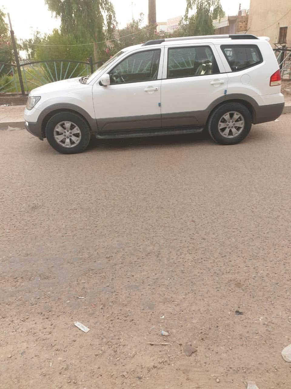 مهافي خليجي موديل 2016 رقم بابل باسمي  السياره كفاله من الضربه والصبغ  ما عدا بارد بسيط جدا بالجاملغ الأمامي جهة السايق  مواصفات السياره فور ويل  حساسات إماميه خلفيه كشن جلد   للبيع او مراوس بسياره لاندكروزر. للاستفسار الاتصال على الرقم ***********
