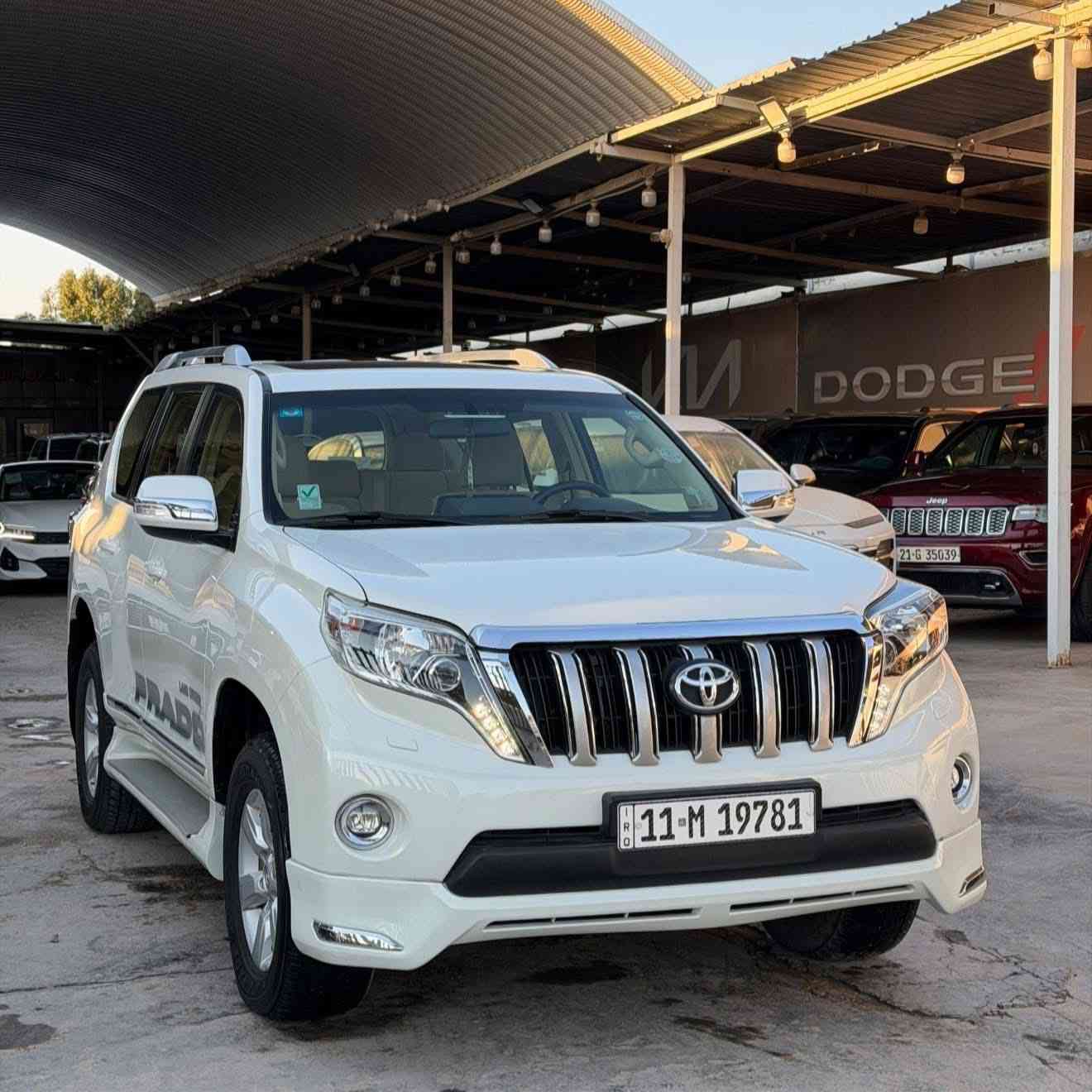 السلام عليكم ورحمة الله
للبيع تويوتا برادو 2016 
خليجي فول مواصفات 
جديده جداً 
فتحه بصمه كشن كهرباء 
سبير تعليك 
مكفوله كفاله عامه 
محرك 2700 
4 سلندر
عداد 100 الف كم حقيقي  
ضمان شركة ساز العراق 
مكان السيارة الكاظمية المقدسه
السعر 31300$
***********
