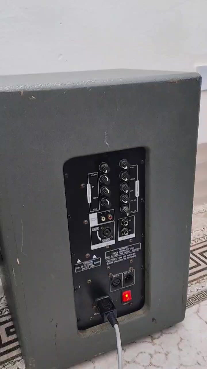 سماعه مونتاربو باور كؤبي ١٢ اينج سعره ٣٥٠ الف بي مجال توصيل جميع المحافظات موجود رقم واتساب
***********
