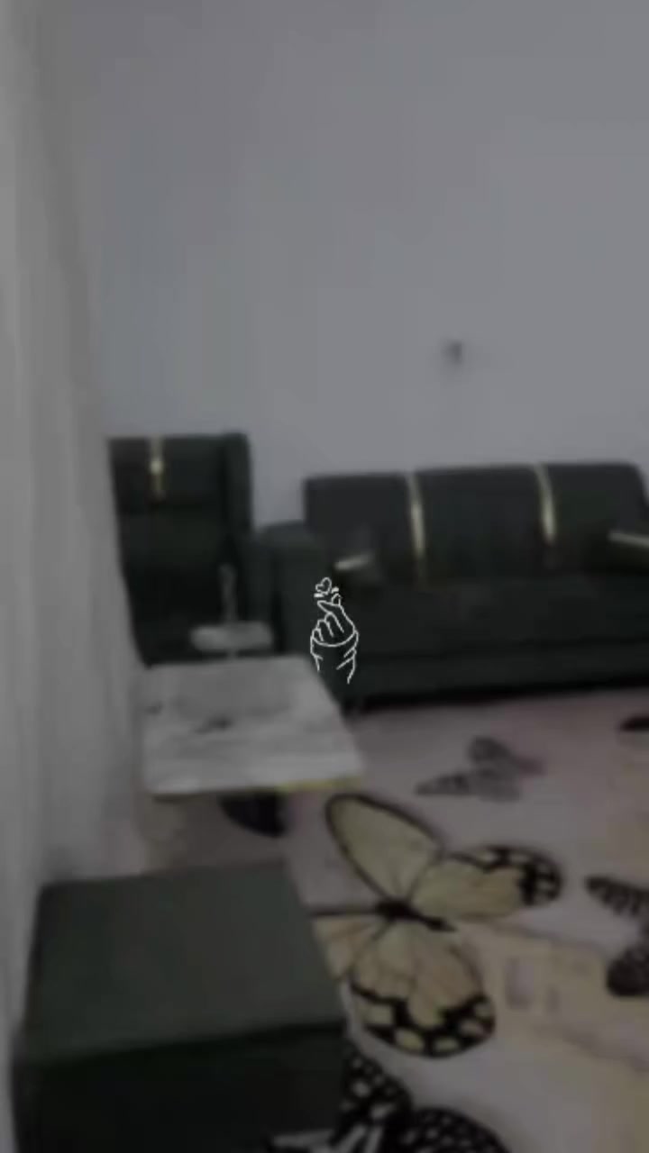 سلام عليكم عندي دار للبيع مساحة 150م قرب حسينية شيخ وهاب هذا رقمي *********** بي واتساب
