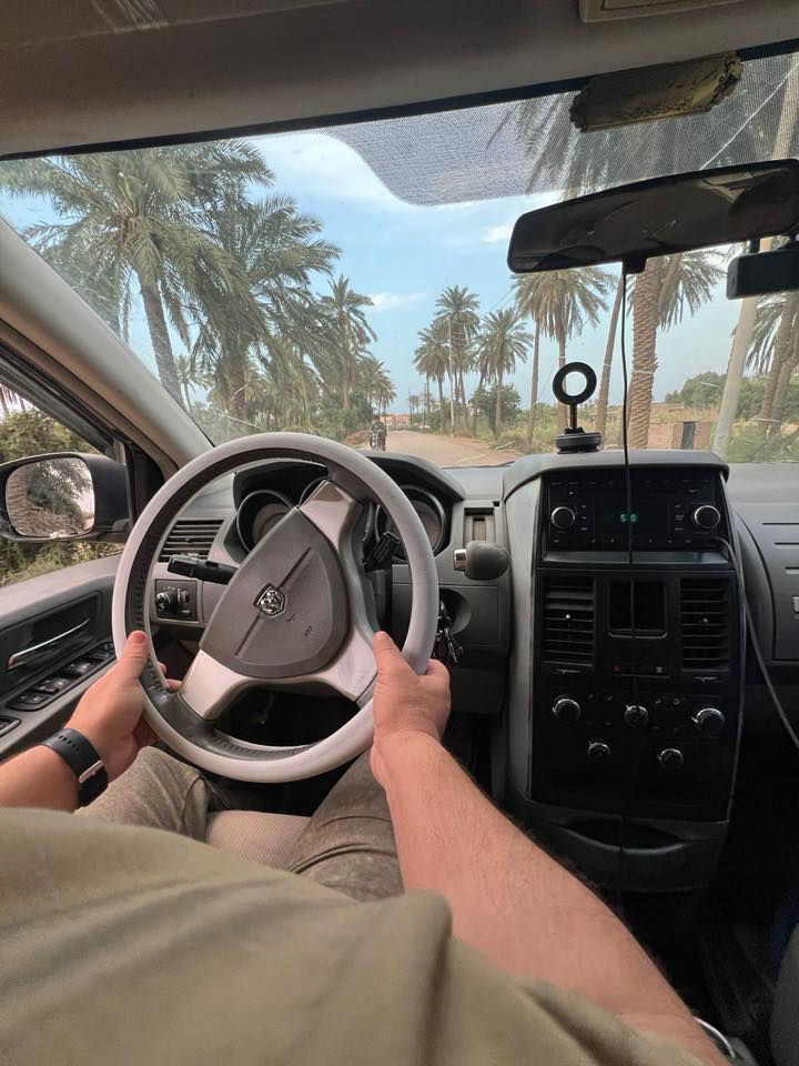 دوج كرفان ٢٠٠٨ فول ماعده الجنطه مكينه ٣٨٠٠ تبريد ٣ قطع تخم تاير جديد باتري جديد كهربائيات شغاله مكينه وكير نضيفات سياره حادثه جاملغ الايمن والباب وبيه طخه بل جاملغ الخلفي مصبوغه حزام سعره ٨٧وبيه مجال 
***********
