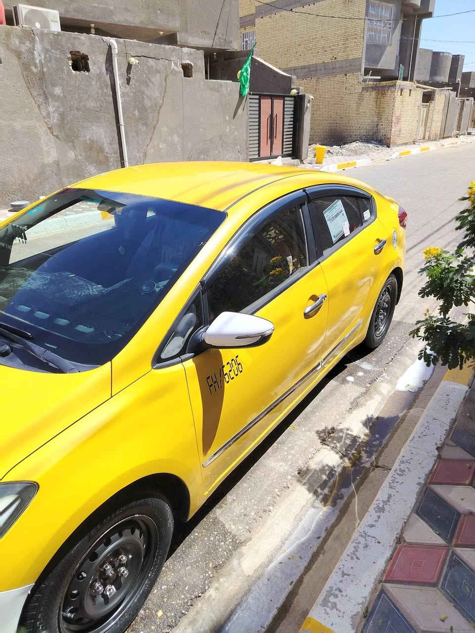 السلام عليكم
سيراتو17  وارد خليجي1600 

مصفره هيئة وغرامات+رقم مثنى مداور ثاني يوم 

تخم تاير جديد + حداديه جديده +سنويه 2029

بييهه ضربات ومعجون بمكانات معينه +مكانهه السماوة- الرميثة

للاستفسار ***********
