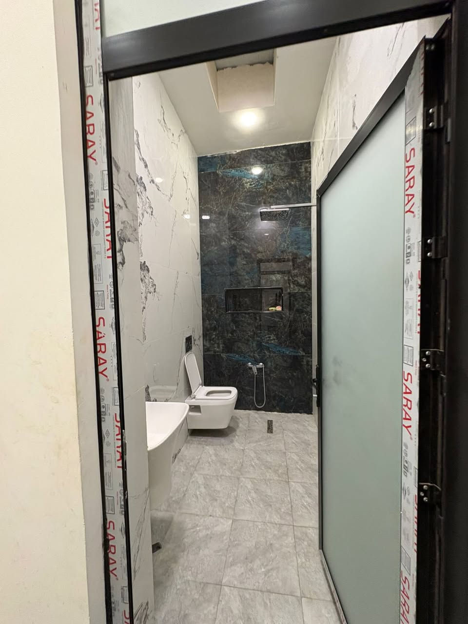 مزرعة للإيجار اليومي 🏡🌳
📍 الموقع: بغداد – الدورة – البوعيثة

✔️ أجواء هادئة ومناسبة للعوائل

✔️ مساحة واسعة وخدمات متوفرة

✔️ مثالية للراحة والونسة

📌 للحجز والاستفسار يرجى الاتصال أو المراسلة على واتساب: 

 📞 ***********

 موثق في تطبيق اجرلي لسياحة المزارع في العراق 🇮🇶
