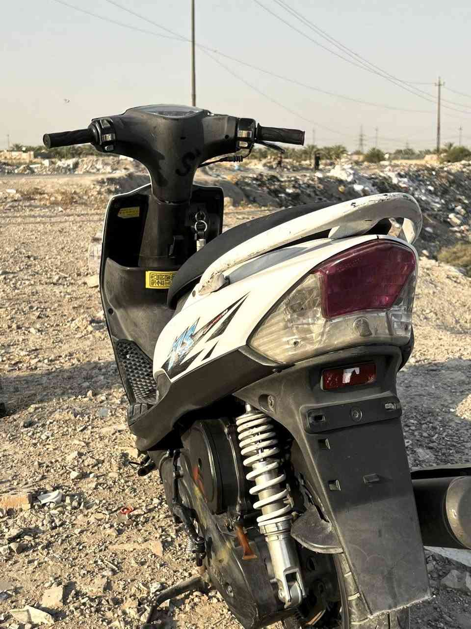للبيع دراجة ماكس عدلة نضيفة ما مفتوحة كلة بلادي للستفسار راسني واساب فقط ***********
