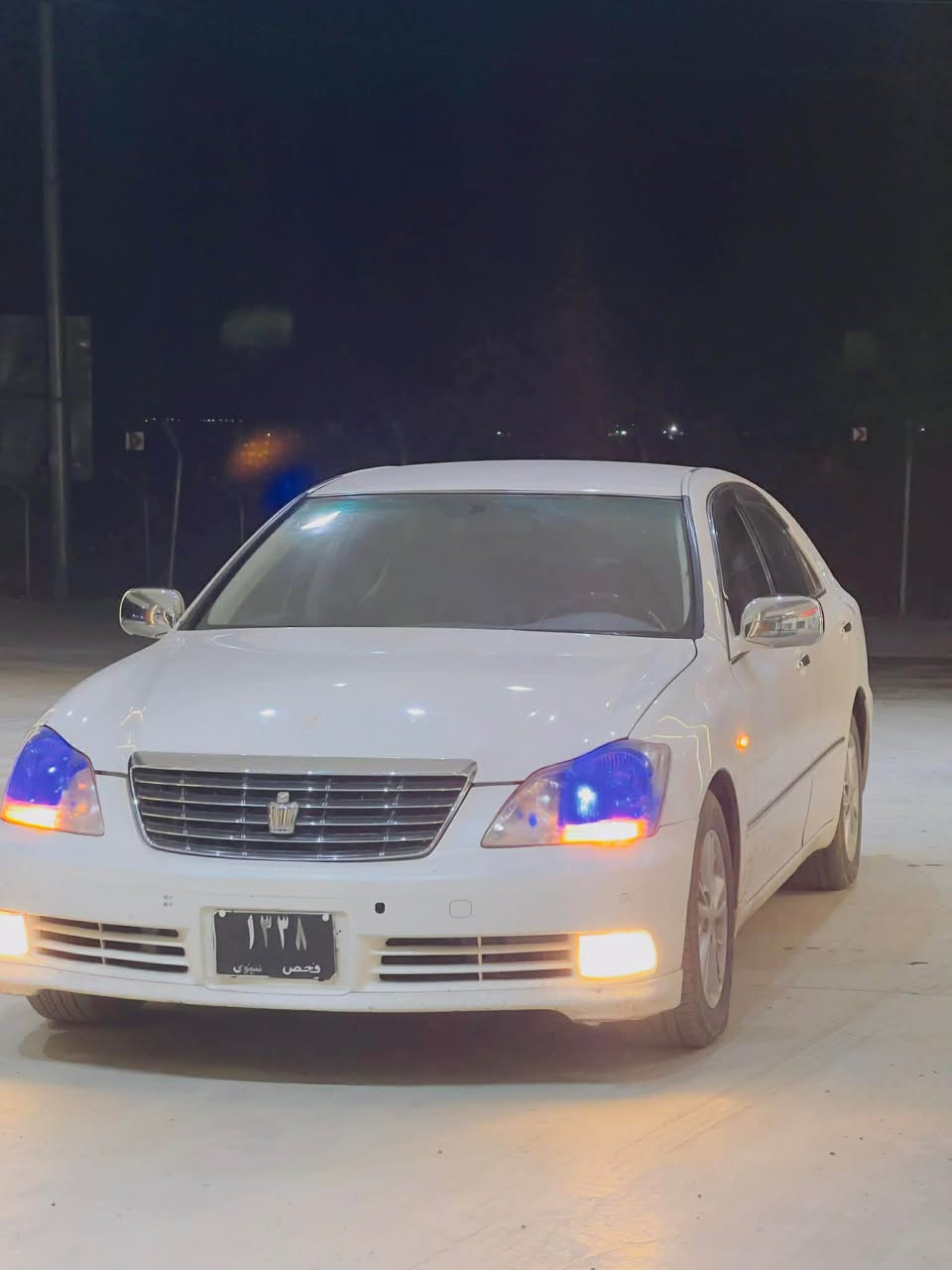 شاهينه به س موسه ٢٠٠٥ مه كينه ١٨٢ گير گه وره ٢ دوگمه سوكان كاربا كوشن كاربا بريكي به ستراوه تبريد مه زبوته جركه ي تيدا نييه جوار تايه و ويلي نويه سؤنه ره كه يم داناوه 1 پارچه ي بؤياغه به شه رتي گيرو مه كينه و براوه ش به شه رته سحري ٥١ مجاليكي كه م *********** كويسينجاك, أربيل
