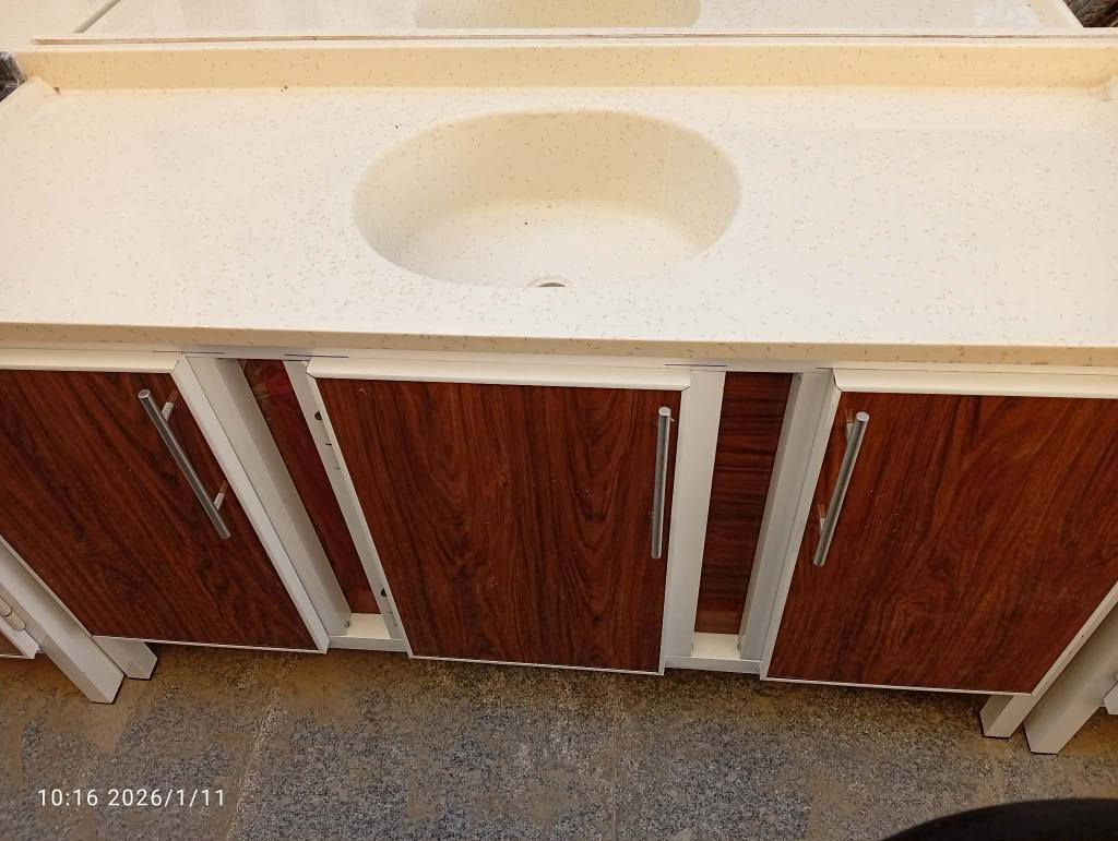 ‎سناكي متر ونص السعر 135 للاتصال *********** ميسان  يوجد توصيل داخل العماره‎ عمارة, ميسان
