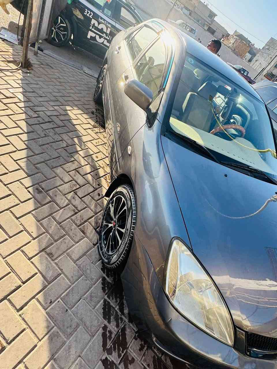لانسر 2010 مكينه 2000بيهه صبغ جاملغ وباب سايق امامي وداير جاملغات خلفيات اثر خياسات  موضح بالسونار بالمنشور مكينه وكير وصدر تبريد  وتخم تاير جدد عليهه ادامه كامله مكاني بغداد السعر 77 وبيهه مجال بسيط للاستفسار ***********
