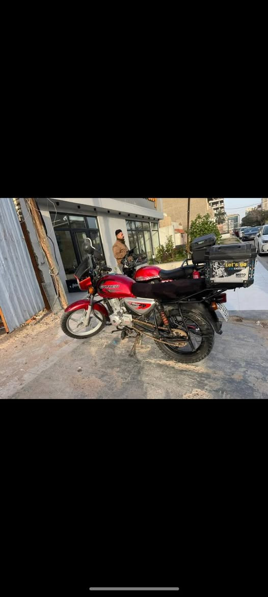 السلام عليكم
بوكسر موديل 2017 للبيع
مكينه سيفان 25
ضفيره جديده
عقل رياضي
صالنصه رياضي
دشبول إلكتروني
مرقمه بغداد باسمي تحويل ثاني يوم
للعلم المكينه البلاديه موجوده ويهاها
مكان بغداد
السعر مليون وربع قابل للتفاوض
***********
