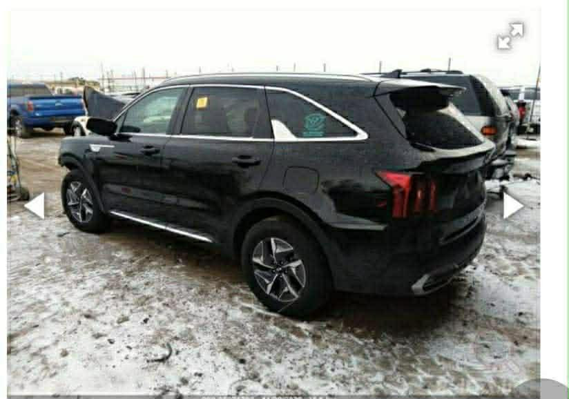 السلام عليكم من رخصة الادمن المحترم اريد مراوس بيك اب باب طويل حصرا موديل من١٧ وفوك وبسعر سيارتي لااريد اخذ فرق ولاانطي فرق اخوان صور لحادث بالمنشور

   
السعر المطلوب: $21,000 (قابل للتفاوض البسيط جداً)
كيا سورنتو 2021 هايبرد EX (فول مواصفات)
المواصفات:
• محرك 1.6 تيربو  (اقتصادي جداً وقوي)
القوة الحصانية: 227 حصان 
• عزم الدوران: 350 نيوتن متر.
• فتحة سقف بانوراما.
• جنطة كهرباء (تفتح بحركة القدم).
• كراسي جلد (6 ركاب) مع نظام الكراسي المنفصلة (كابتن) معَ تحكمات كهربائية لمقاعد الصف الثاني . 
• گير دوار (ماوس) و شفتات ستيرن 
• بصمة تشغيل وبصمة أبواب.
• نظام تشغيل عن بعد.
• رادار أمامي و خلفي  (تنبيه ومنع اصطدام).
• نظام الحفاظ على المسار (LKA).
• مثبت سرعة ذكي (تفاعلي).
• حساسات أمامية وخلفية .
• لايتات LED بالكامل مع كشافات LED.
• شاشة كبيرة تدعم Apple CarPlay و Android Auto.
• كاميرا خلفية دواره عالية الدقة.
• شاحن هاتف لاسلكي (Wireless Charger).
• منافذ شحن مُدمجة بالمقاعد 
• تدفئة مقاعد أمامية مع تحكم كهربائي.
• تحكم ستيرن كامل.


**إذا كنت صاحب هذا الإعلان وتريد حذفه لأي سبب، رجاءا أرسل رسالة إلى الدعم الفني**