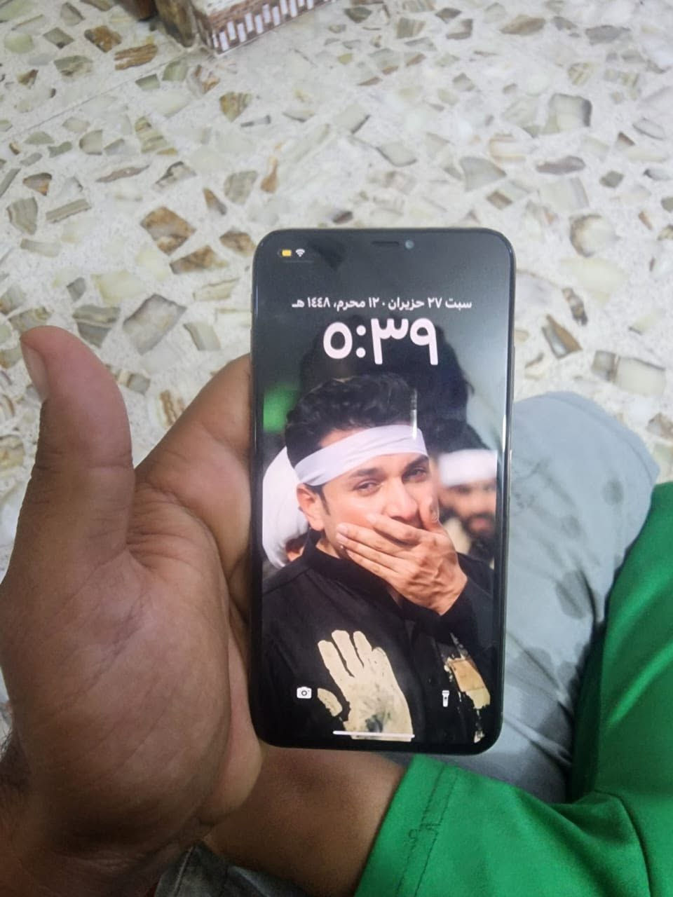 سلام عليكم ايفون اكس ماكس لبيع او مروس بكاني بغداد الزعفرانيه ذاكره 256  😎***********
