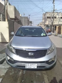 للبيع مستعجل سبورتج 2011خليجي محرك2000دوش السيارة مابيهه ضربة بس ضرر ب...