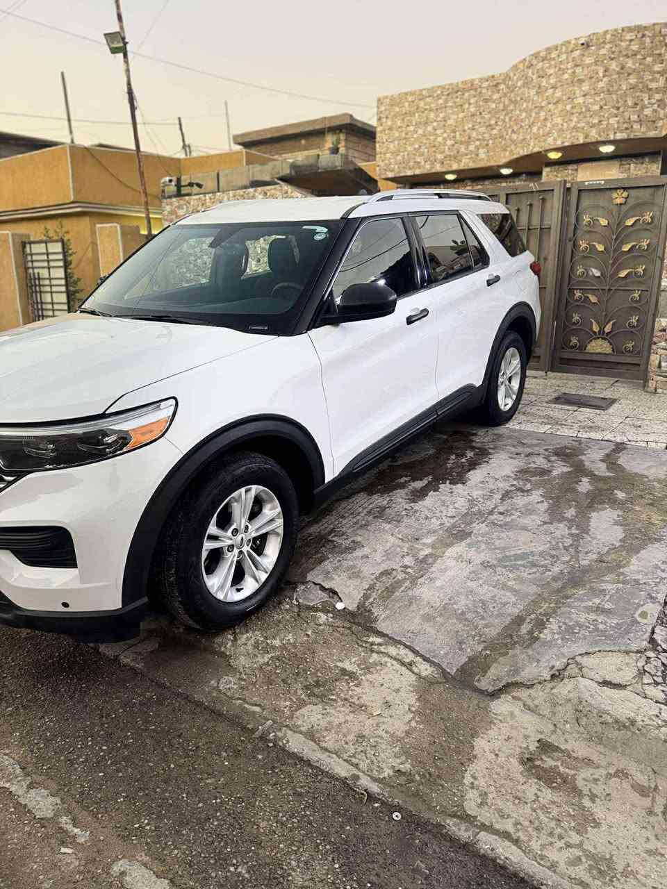 سلام عليكم
اللهم صلي على محمد وآل محمد . 

فورد اكسبلورر بوليسي موديل 21

محرك ٦ سلندر ٣.٣ 

‏￼حساس خلفي 

رادار

كشنات كهرباء 

غرفة كاملة vip

السعر 190

بيه مجال 

٧ راكب 

حادث السيارة من أمريكا جاملغ امامي 

‏هناه بالعراق باب أمامي وجاملغ خلفي￼￼￼￼

صور ألحادث موجود في منشور 

￼ ￼￼

رقم أربيل 

للأستفسار : ***********/***********
