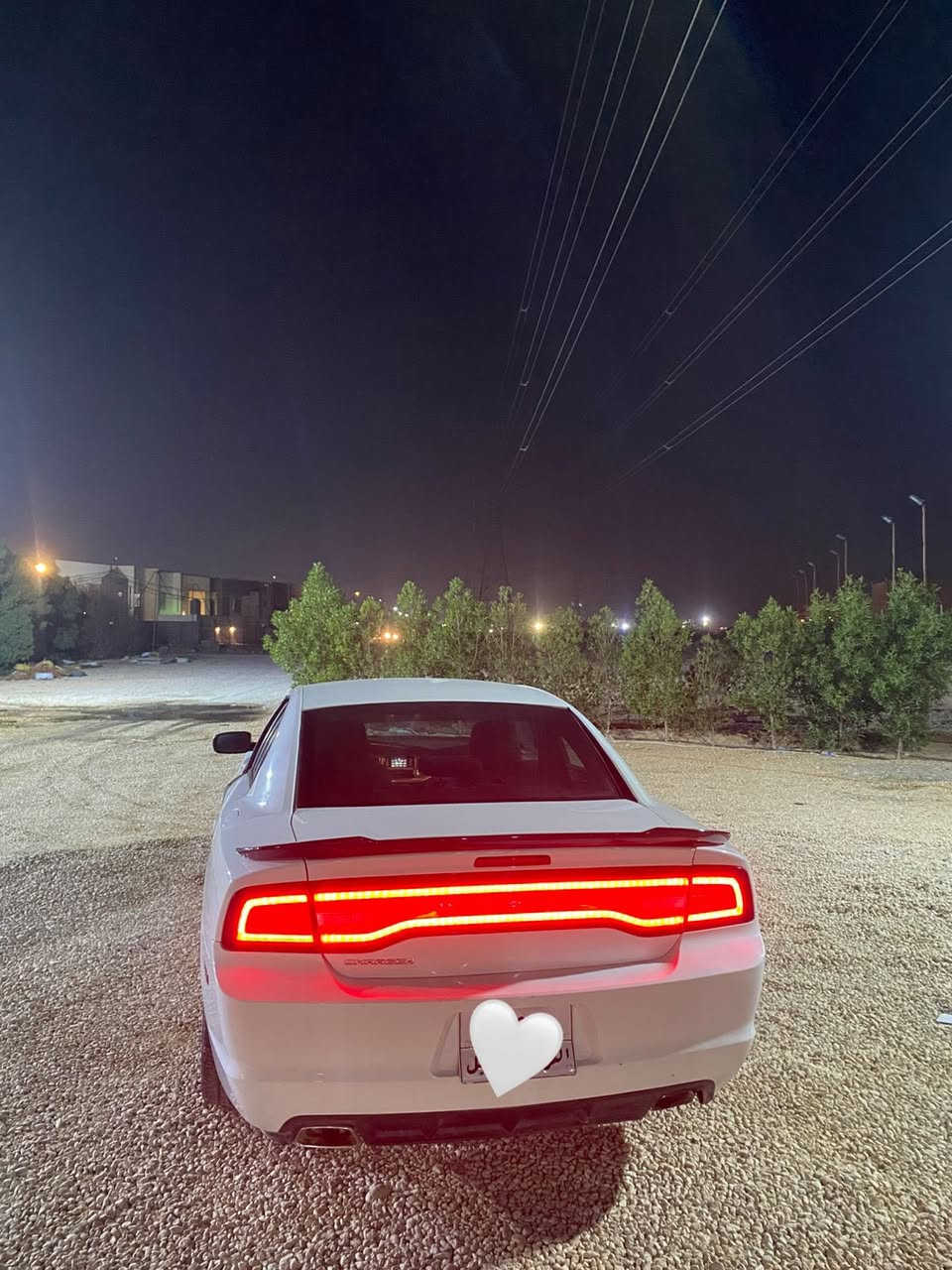 السلام عليكم جارجر 2014 ادوات مكينه 3600 گير عصا السياره جاهزه من كلشي تدفئه تبريد شرط الفحص الدواخل مخمل ومتؤمه طبق الاصل شرط الحاسبه كصتها جنطه روح بيها وين ميعجبك ما ناقصها شي جاهزه من كلشي وكلشي مبدل جديد بيها 
السياره نضيفه من الداخل والخارج سعرها 58 وبيها مجال قليل 
مكاني نجف ،، للتواصل ***********
