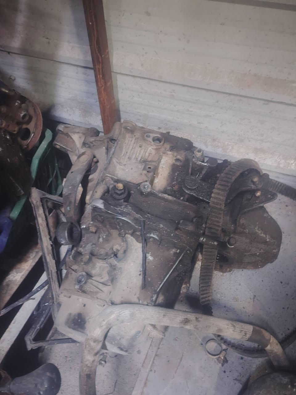 سلام عليكم تفصيخ سايبه بيجو سمند جيلي سي كي وجميع انواع السيارات اليراني والصيني العنوان شهداء البياع قرب جامع الكبيسي ***********
