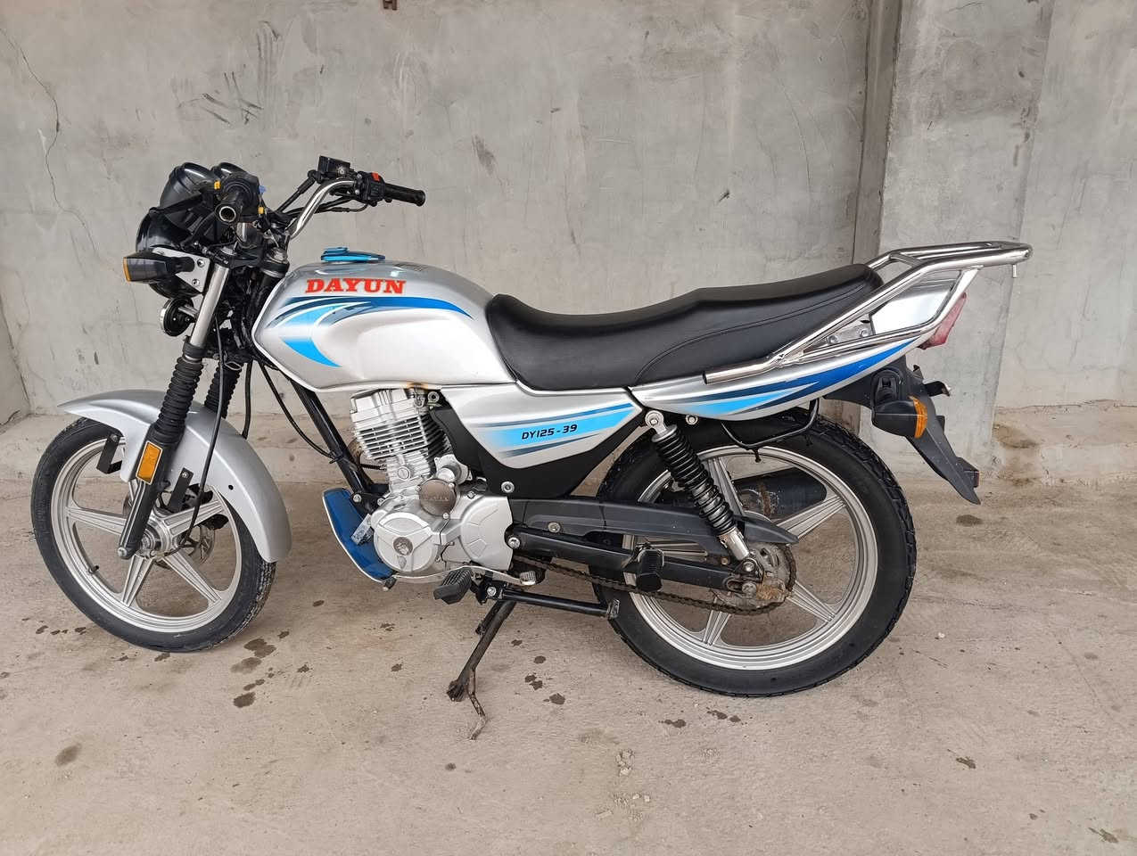 سلام عليكم دراجه للبيع موديل 21 بدون الدراجه كفاله كلها شغاله سعر 525وبيها مجال ***********المكان بابل
