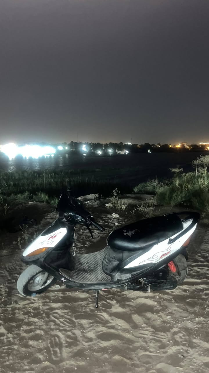 سلام عليكم دراجة عدله للبيع الدراجه مكنتها مفتوحه وابيها ولا عطل و جيب فير وتعال الدراجه كلشي مابيها فقط نقوصات عداد و باكلايت امامي وهاهيه والهندر يرادله هلاليه
مكاني الكراده داخل
رايدها 450 وبيها مجال للطيبين


**إذا كنت صاحب هذا الإعلان وتريد حذفه لأي سبب، رجاءا أرسل رسالة إلى الدعم الفني**