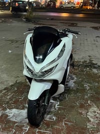 هوندا • بي سي اكس • PCX • دراجة نارية • جيل ثالث • ياباني • مكينة 125 ...