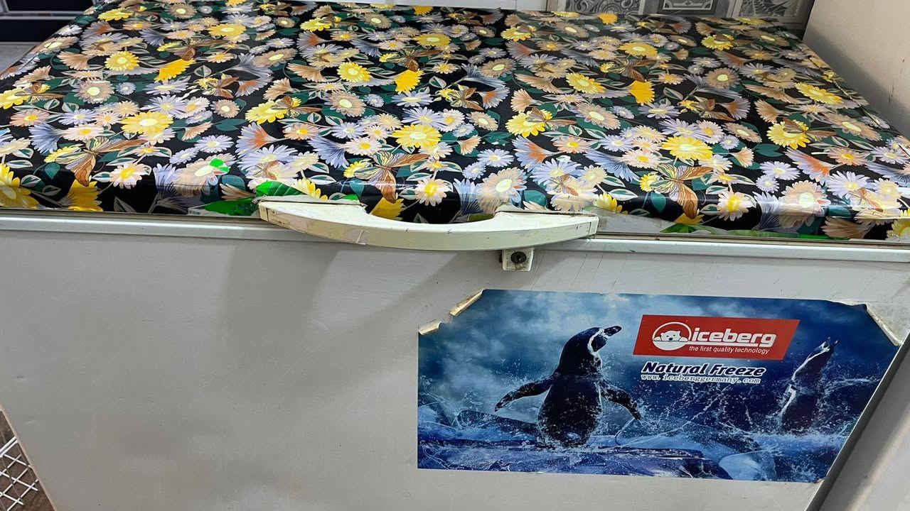 السلام عليكم
مجمده مبيها اي ضرر قويه وحجم الكبير وتجمد كولش زين 
الرقم ***********
