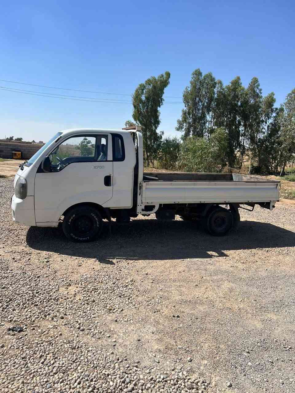 السلاوعليكم سياره كيا للبيع
السيارة جاهرة من كلشي كير مكينه اكسل كله بشرط بس بيه طخه بلبونيد واني عفته مسويته لئن السيارة بلاد ممبدل بيه كلشي وبالعافية عالياخذه السيارة رقم ديالى بسمي تحويل ثاني يوم رايده ١٠٥وبيه مجال لشراي موديل ٢٠١٤ مكاني ديالى دلي عباس منصوريه الجبل شراي تصل على هذا رقمي *********** ممتواجد عالفيس
