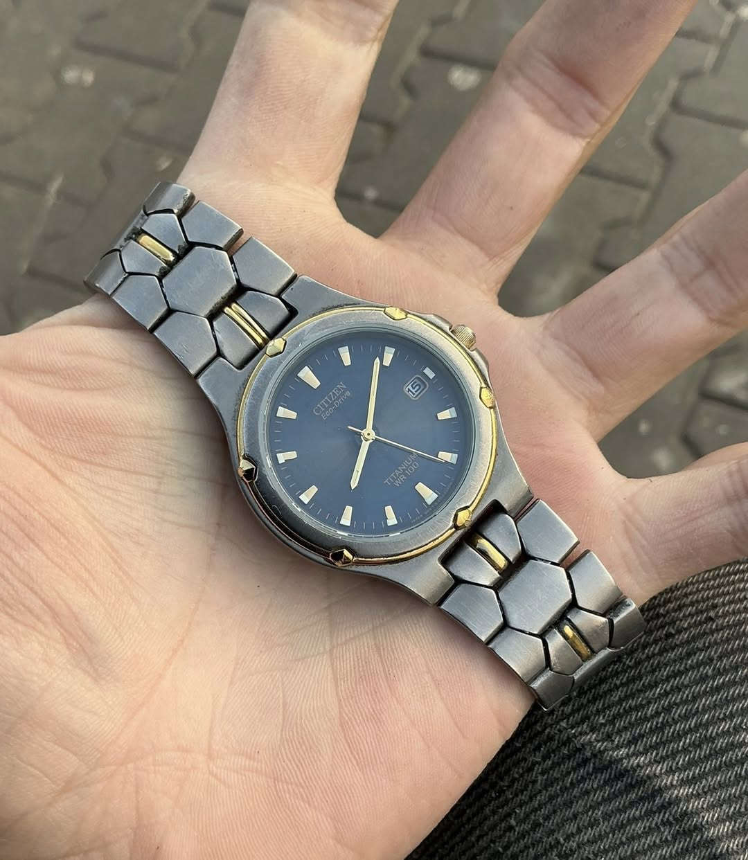 السلام عليكم ساعة ستزن ايكو درايف تيتانيوم
ياباني اصلي قديم
تيتانيوم بالكامل
عقارب وارقام فسفور
نافذة للتاريخ
قطر 38 37
نظافة ممتازة
110 الف


**إذا كنت صاحب هذا الإعلان وتريد حذفه لأي سبب، رجاءا أرسل رسالة إلى الدعم الفني**