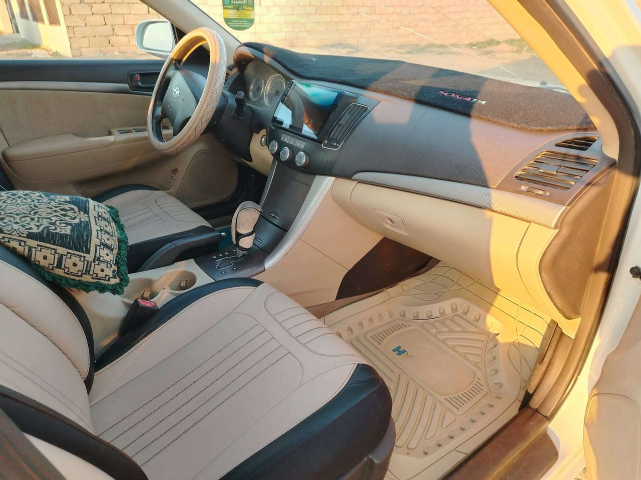 مكلف بالنشر
سوناتا موديل 2009 خليجي 
رقم صلاح الدين سنويه مانافذه
ضررها باب +جاملغ
محرك كير شرط مامفتوح
السياره جاهزه ونظيفه
السعر 113 وبيها مجال مكاني الشرقاط 
للاستفسار ***********
