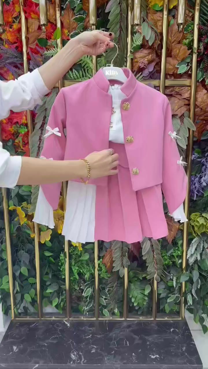 جودة نثق بها، وأسعار تناسب الجميع 🫂 ❤️ 
كيراز للألبسة التركية خياركم الذكي في عالم الألبسة ومستلزمات الأطفال 🤍


**إذا كنت صاحب هذا الإعلان وتريد حذفه لأي سبب، رجاءا أرسل رسالة إلى الدعم الفني**