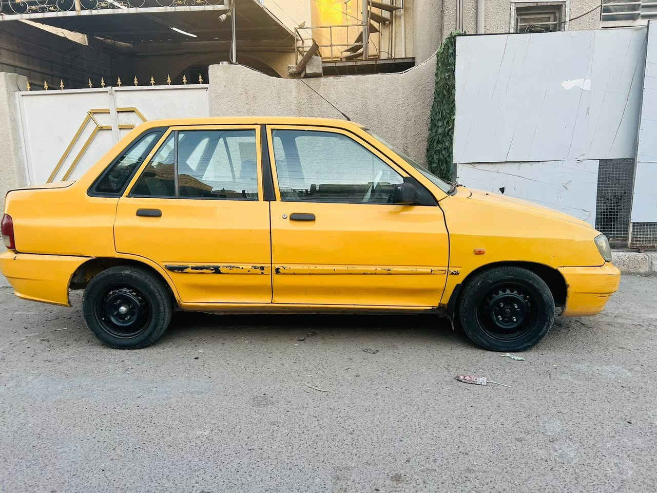 سلام عليكم سياره سايبه البيع 2012
رقم جديد مصفره هيئة وغرمات شاشه دوشمه جديد 
خير من الله مكان بغداد حي جهاد كرخ سياره بيه صوت بل بور سعر23

***********
