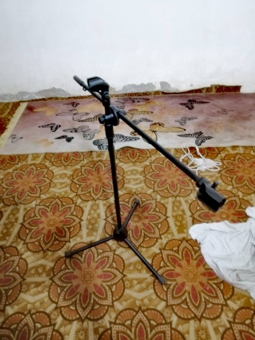 السلام عليكم استاند للبيع ارتفاع 3 امتار ***********
