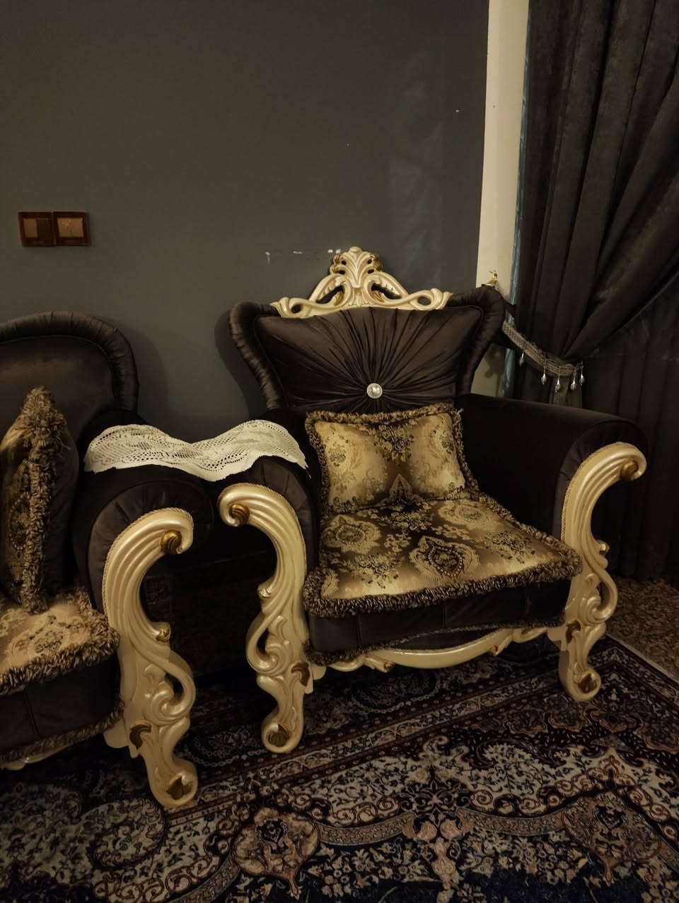 تخم ١٠ مقاعد ملكي درجة اولى 
السعر ٧٠٠ الف 
للتفاصيل خاص


**إذا كنت صاحب هذا الإعلان وتريد حذفه لأي سبب، رجاءا أرسل رسالة إلى الدعم الفني**