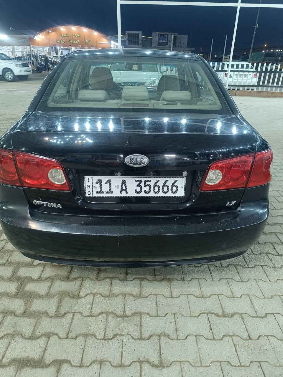 السلام عليكم 
اوبتيما للبيع موديل 2007 محرك 2400 دوش وارد حادث جاملغ وينيد
تبريد شغال حدادين جديده تخم تاير ورقم مميز وباسمي السعر 
90  وبيها مجال مكان السيارة النجف الاستفسار ***********

