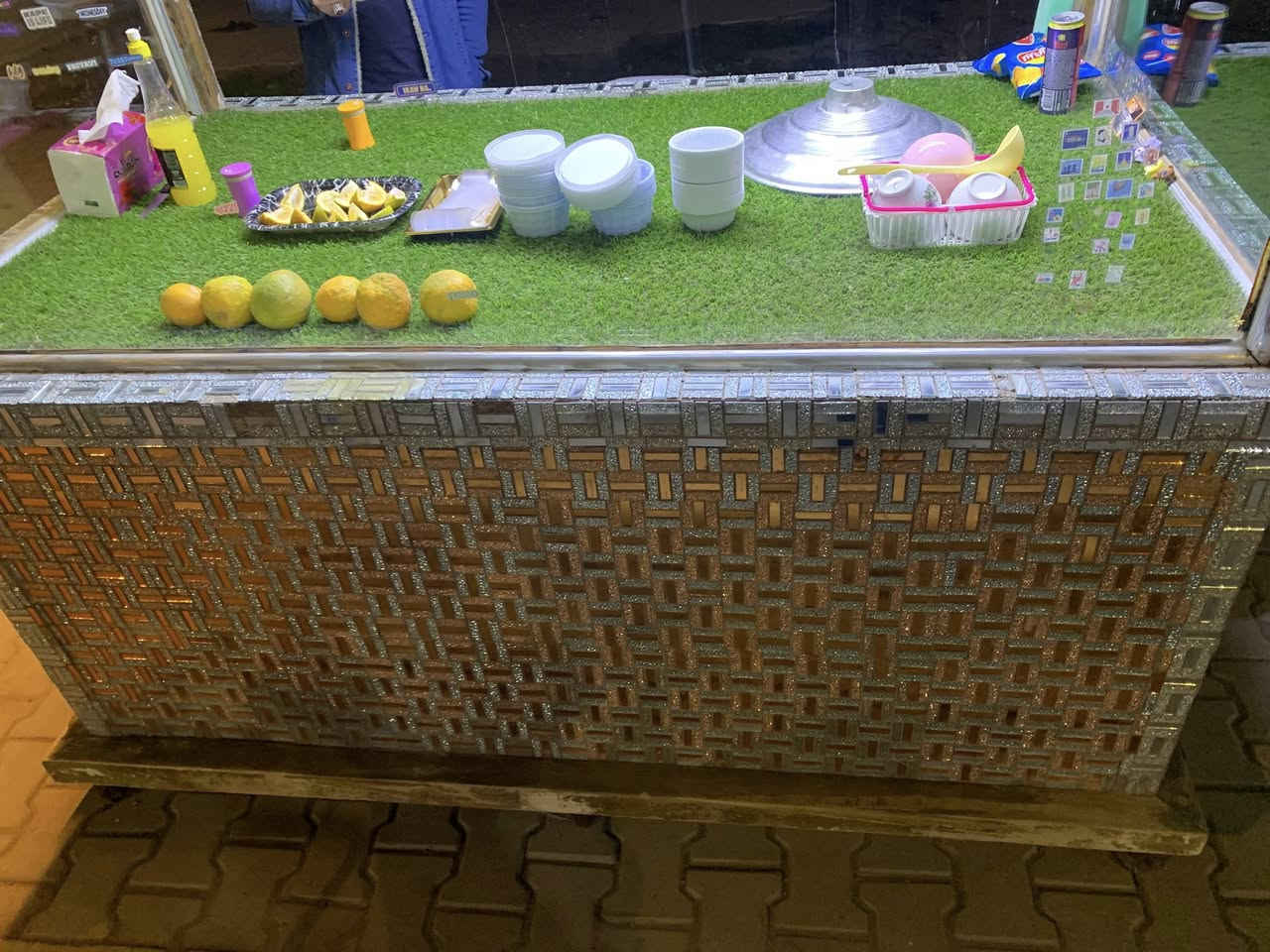 سلام عليكم ورحمة
كشك للبيع تفصال كامل جام كله خشب الثقيل الاصلي الجام ابو الطبقتين سلايت للبيع السعر 500الف وبيه مجال للشراي جديده بلكامل مكاني ديالى شهربان ***********
