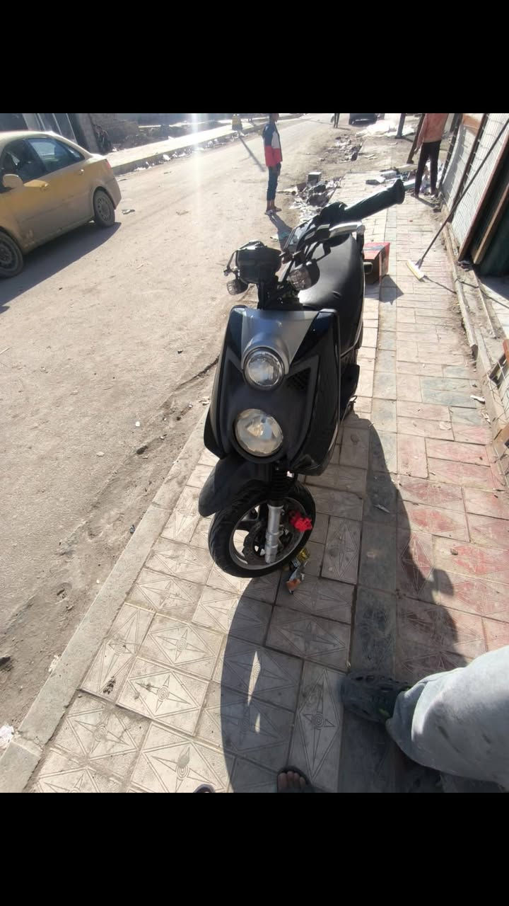 ١٥ يوم صاله طالعه من الحاويه بيع مستعجل اول تبديله دهن ١٦٠٠ وبيه مجال بسيط ***********
