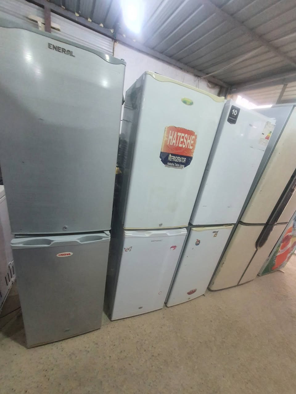 ثلاجات مكتبيه
متوفر لدى مجمع الكرار 
#متوفر #كل ما يحتاجه المنزل   #اصلي باله

موقعنا الزبيدية شارع 20 مجمع الكرار 
للاثاث المنزلية المستخدمة
للاستفسار الاتصال 
***********
***********
