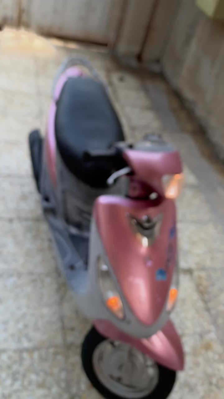 السلام عليكم ماكس منغـولي 120 دراجة شوفت عينكم  ملحه ومكينه بلاديه  دراجة بس الدشبول ميشتغل  السعر650 وبيه مجال للشراي مكاني البنوك -سفيح . لتواصل ***********
