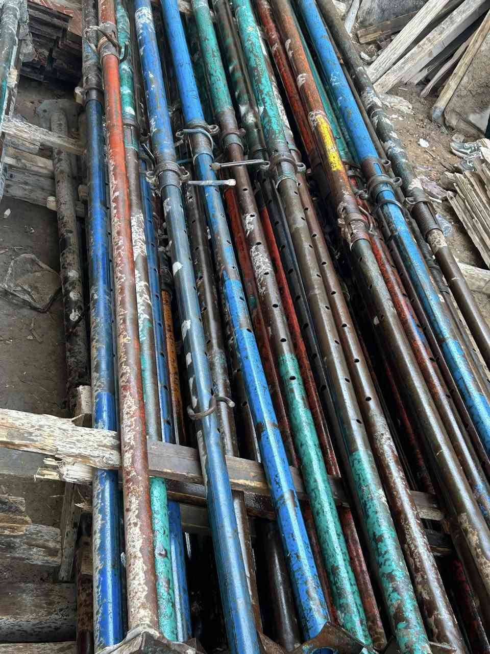 جكات للبيع العدد ١٠٠سعر مناسب العنوان حله شراي اتصل وتدلل ***********
