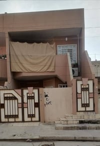 يوجد بيت للبيع في حي الوحدة قرب جامع الرجمان قرب مدرسة الوحدة المساحه ...