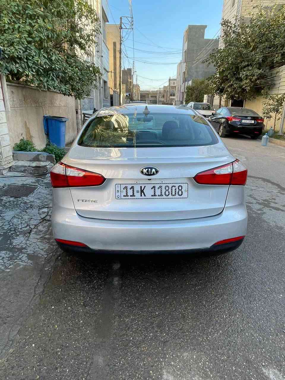 سلام عليكم
كيا فورتي موديل ٢٠١٦ للبيع 
محرك ٢٠٠٠ دوش مكفول
كير مكفول 
تبريد تدفئه مكفول 
حادثها جاملغ امامي 
وهنا بل عراق بنيد وباب يعني ٣ قطع 
السعر ب١٠٣ وبي مجال بسيط 
باسمي سيارة 
مكاني بغداد حي الجهاد لمخابرات 
*********** ممتواجد عل فيس وبي واتس اب
