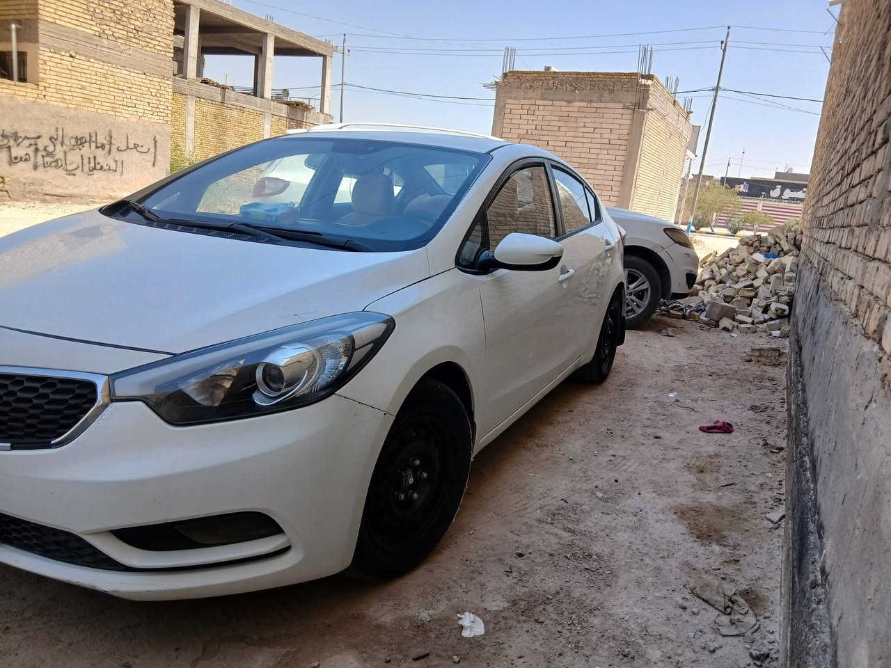 سيراتو ١٣ بيها شبرجاملغ شبر بنيد صبغ بدون دواخل 
سعر٩٠ تفاصيل اكثر *********** النجف الاشرف
